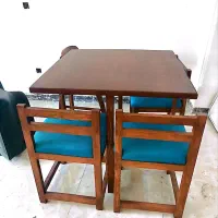 میز نهارخوری چهارنفره