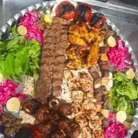 استخدام منقل دارذغالی  کباب زن و نیروساده.