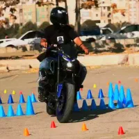 آموزش موتورسواری بانوان و آقایان تهران