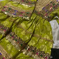 لباس سنتی|لباس|شیراز, حافظیه|دیوار