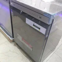 فروشنده و خریدار ماشین ظرفشویی