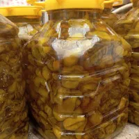 انواع ترشیجات خانگی آبغوره خیارشور و ...
