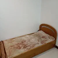 تخت خواب وکمد،جنس چوبی|تخت و سرویس خواب|اصفهان, جلفا|دیوار