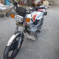 موتور ۲۰۰ لیفان سفید|موتورسیکلت|نهاوند, |دیوار