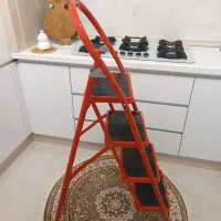 چهارپایه خانگی