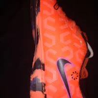 کفش|ورزش‌های توپی|زابل, |دیوار