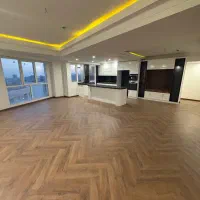 190-متر-تاپ-لوکیشن-منظریه-غرق-نور
