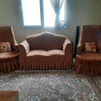 مبل ۴نفره کارکرده باروکش مخمل ترک ۲میلیون