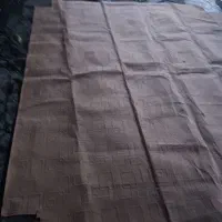 موکت به ابعاد ۳ --۳.۵ متر در ۲.۵ متر تمیز و در حد