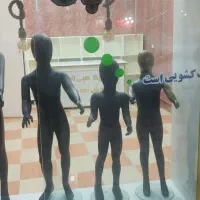 مانکن لباس فروشی