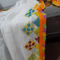 شال سوزن دوزی شده.مخصوص روز مادر