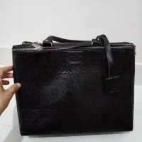 کیف ها همه در حد نو|کیف، کفش، کمربند|رباط‌کریم, رباط‌کریم|دیوار