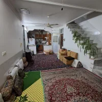 تجاری مسکونی/۱۶۵ متر بنا