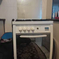 فرگاز چهار شعله سالم و تمیز