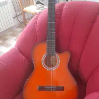 گیتار معمولی