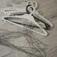چوب لباسی  پلاستیک در حد نو