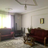 مبل ۷ نفره تمیز همراه جلو مبلی زیبا و دو تا عسلی|مبلمان خانگی و میز عسلی|رشت, نخودچر|دیوار
