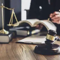 استخدام عریضه نویس خانم در دفتر وکالت