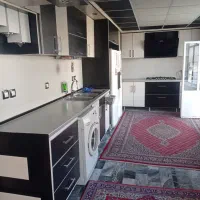خانه روی جاده اصلی