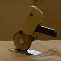 قیچی برقی خیاطی