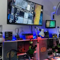 تعمیرات موبایل و کامپیوتر در عید 405