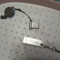 فلش بکسو16گیگ گارانتی مادامالعمر ویک فلش15گیگ