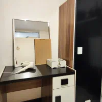 کمد و میز تحریر