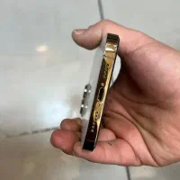 ایفون ۱۳پرومکس در حد|موبایل|میانه, |دیوار