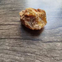 سنگ عسلی بسیار زیبا