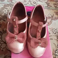 یک جفت کفش عروسکی دخترانه سایز ۳۵