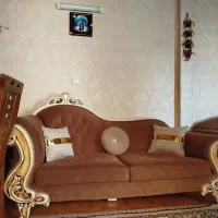 تعدادی لوازم منزل به فروش می‌رسد