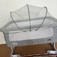 تخت کنار مادر نوزاد و کودک تا سه سال