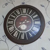 ساعت دیواری چوبی