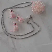 گردن آویز یا آویز ماشین