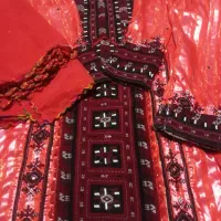 لباس مجلسی|لباس|سراوان, |دیوار