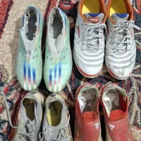 تعدادی کفش ورزشی درجه یک