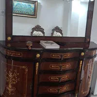 فروش یک عدد آینه و کنسول