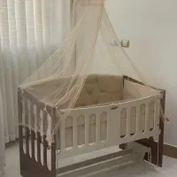 گهواره و تخت کنار مادر مناسب سیسمونی