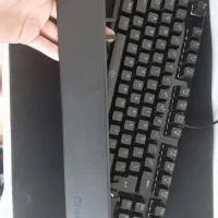 کیبورد مکانیکال با rgb جذاب بلو سوییچ