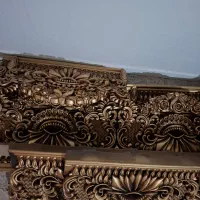 کتیبه و چوب پرده