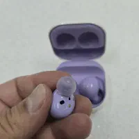 هندزفری سامسونگ Buds 2 (بادز ۲)-رنگ یاسی -در حد نو|لوازم جانبی موبایل و تبلت|تهران, هروی|دیوار