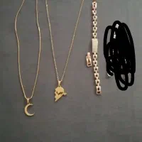 گردنبند. دست بند.  انگشتر