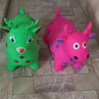 گاو و گوزن اسباب بازی نو خیلی کم استفاده شدن|اسباببازی بچه|همدان, |دیوار