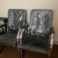 صندلی و میز انتظار