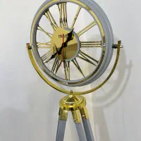 ساعت سه پایه