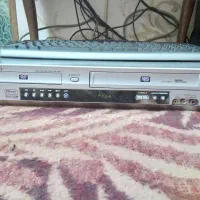 یک دستگاه ویدئو دبل دو دستگاه تلوزیون