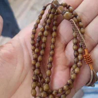 تسبیح داز کهنه کلکسیونی|کلکسیون اشیاء عتیقه|شیراز, پارک آزادی|دیوار