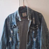 کت و شلوار لی و کاپشن