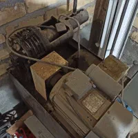 حدیده برقی. میزکاریوپی وی سی. قیچی میلگرد بر|ماشینآلات صنعتی|قم, شهرک فاطمیه|دیوار