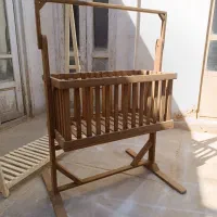 گهواره با چوب روس|اسباب و اثاث بچه|اصفهان, ملک|دیوار